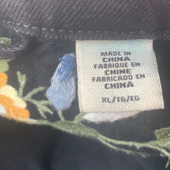 LEVIS EMBROIDERY DENIM JEAN JACKET - Picture 5 of 9